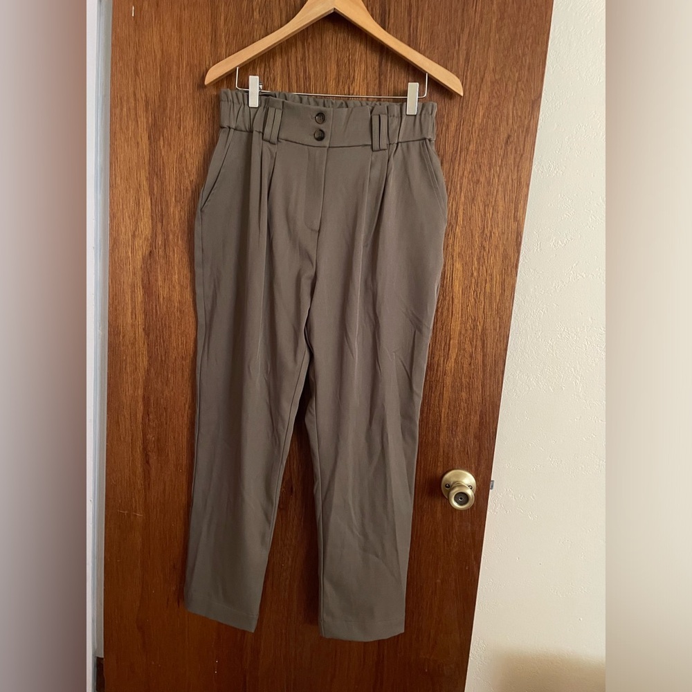 Eloide green trousers